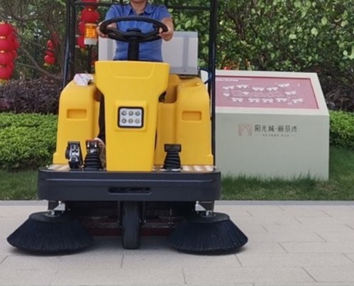 簡單介紹洗地機的保養方法